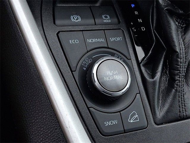 Used 2024 Toyota RAV4 Adventure image 23