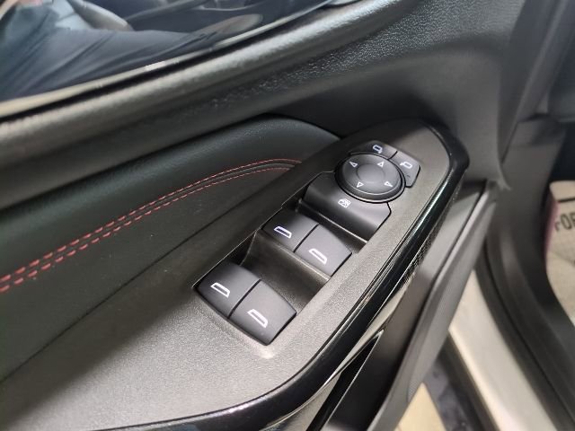 Used 2024 Chevrolet Trax RS w/ Sunroof Package image 16