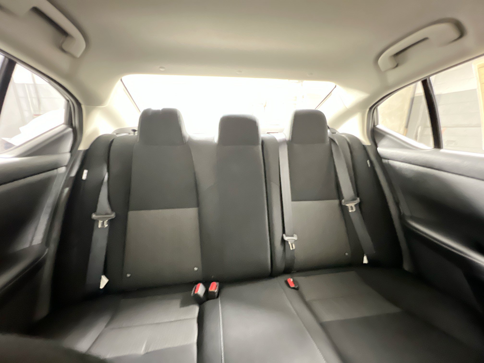 Used 2025 Nissan Sentra SV FWD image 33