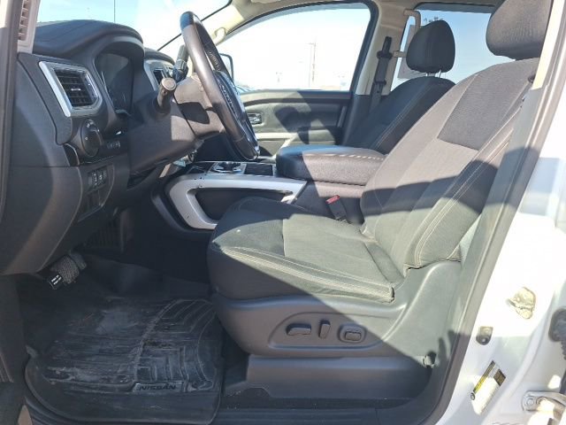 Used 2018 Nissan Titan SV video 2