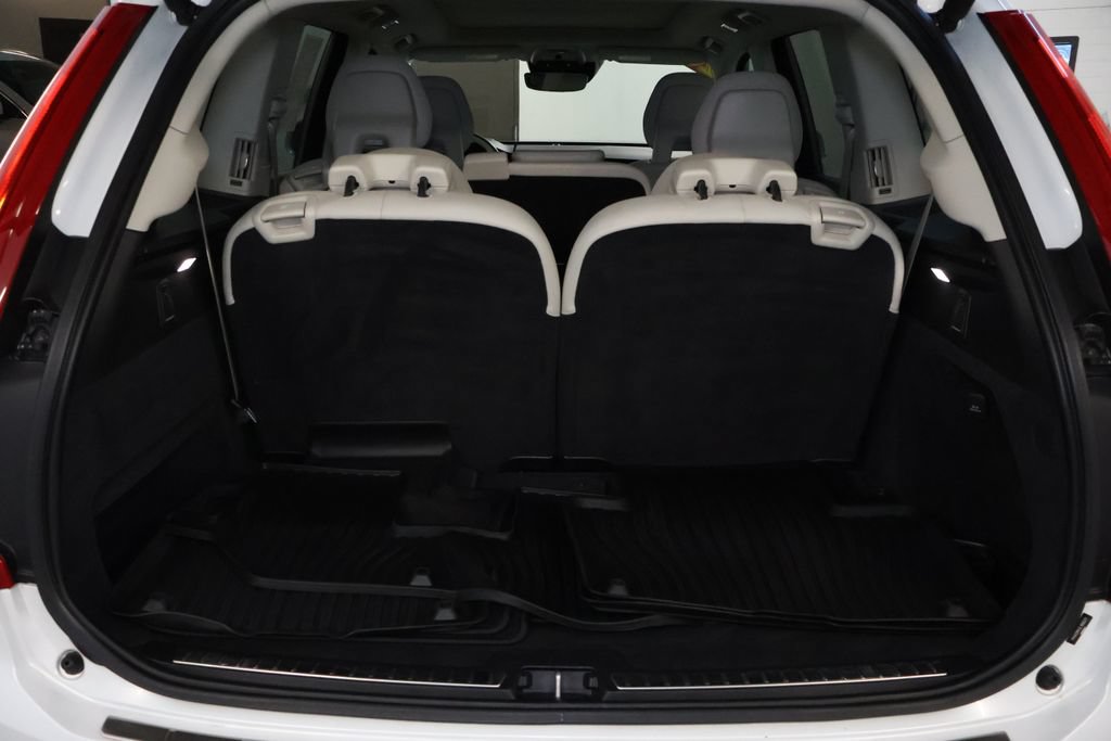 Used 2020 Volvo XC90 T6 Momentum w/ Protection Package Premier AWD/4WD image 19