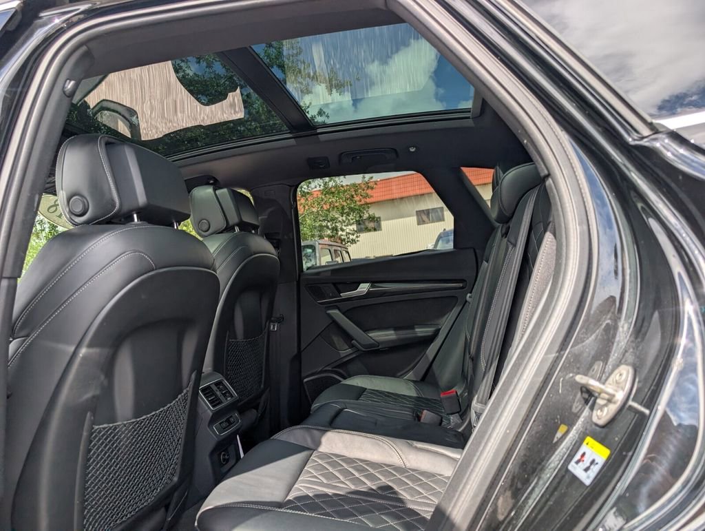 Used 2018 Audi SQ5 Prestige w/ Prestige Package image 13