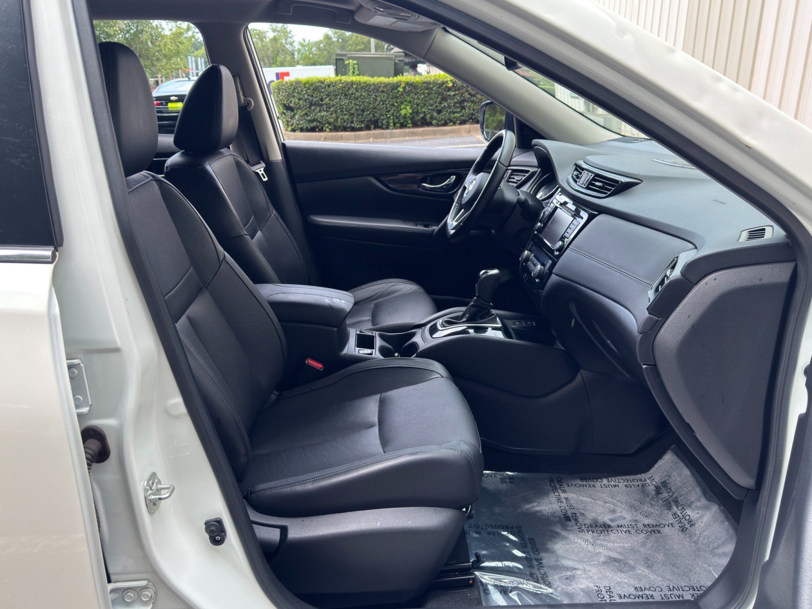 Used 2018 Nissan Rogue SL w/ Premium Package AWD/4WD image 15