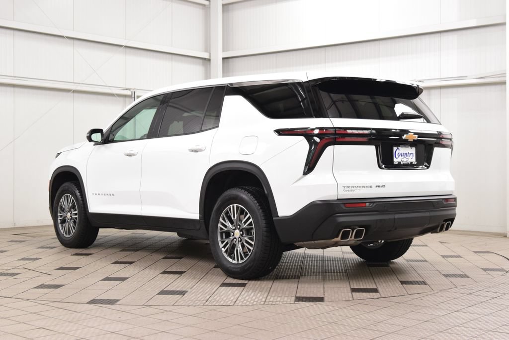 Used 2024 Chevrolet Traverse LS w/ LPO, Floor Liner Package AWD/4WD image 6