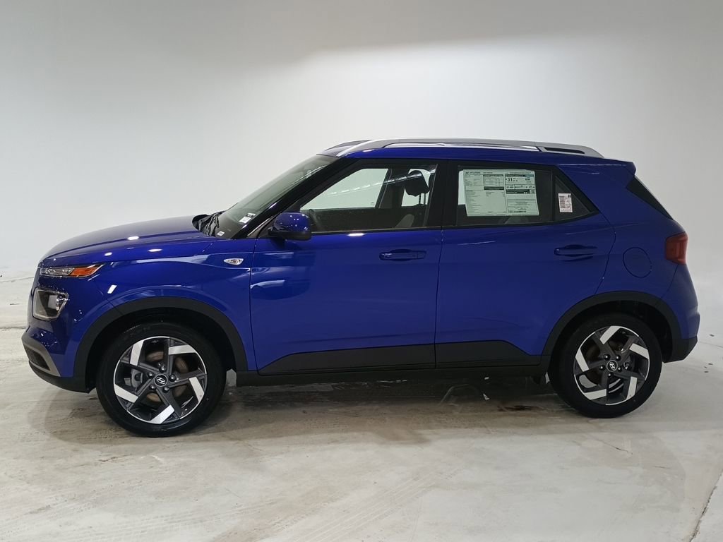 New 2026 Hyundai Venue SEL FWD image 4