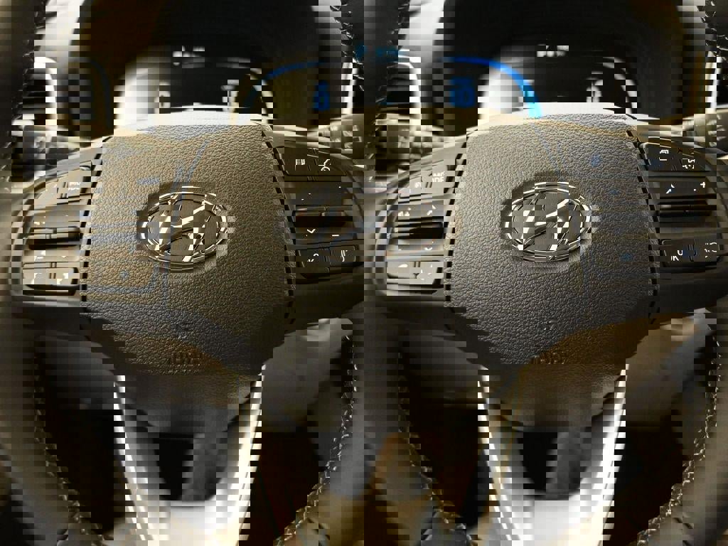 New 2026 Hyundai Venue SEL image 25