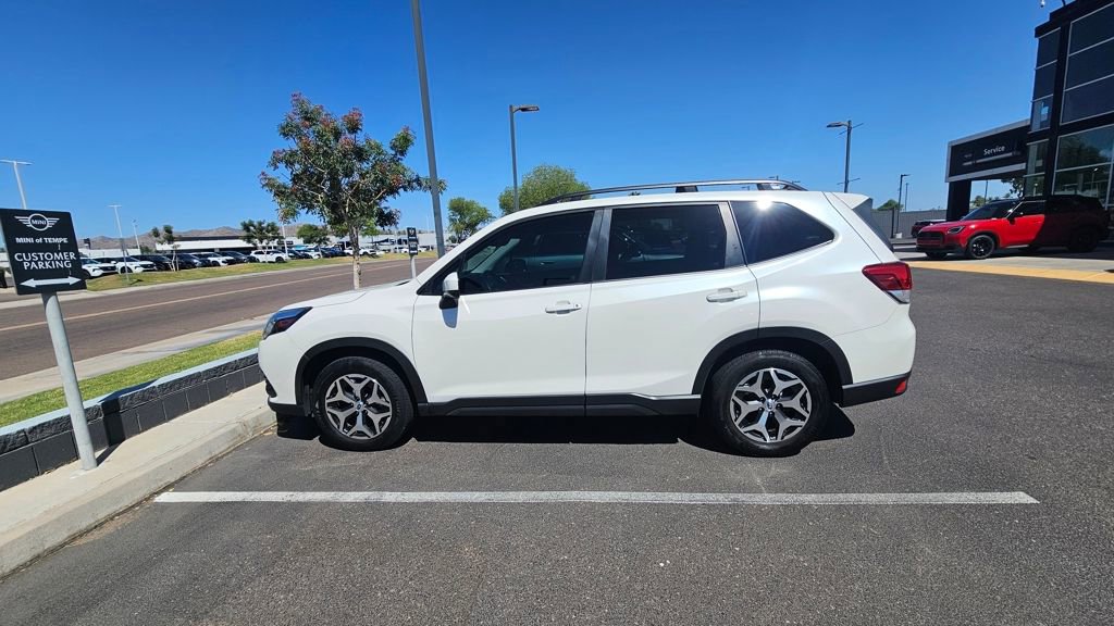 Used 2022 Subaru Forester Premium AWD/4WD image 6
