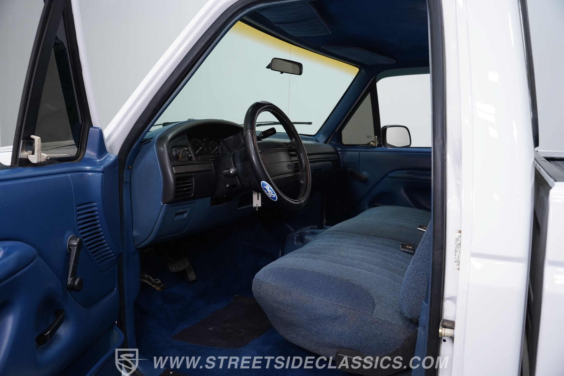 Used 1994 Ford F150 XL RWD image 4
