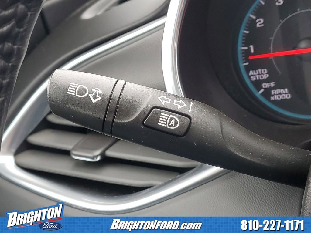 Used 2020 Chevrolet Malibu LT w/ Leather Package image 17