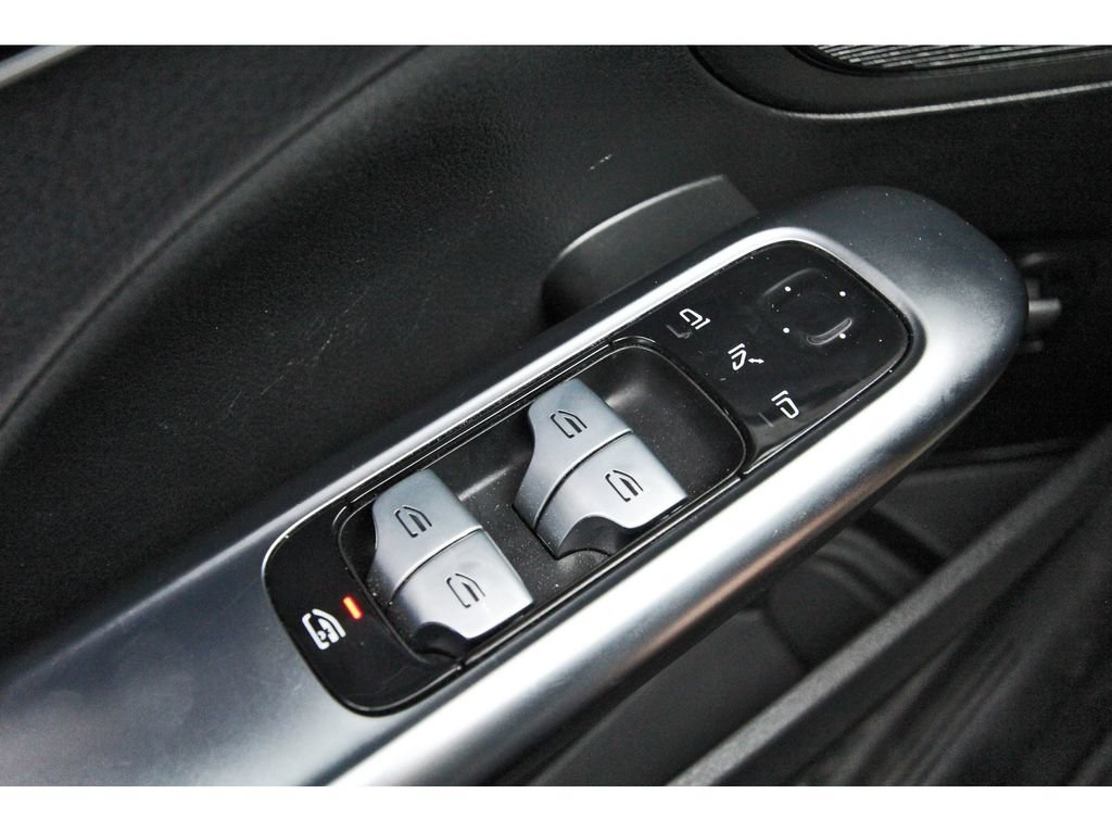 Used 2022 Mercedes-Benz C 300 4MATIC Sedan image 23