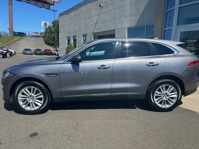 Used 2020 Jaguar F-PACE Prestige image 3
