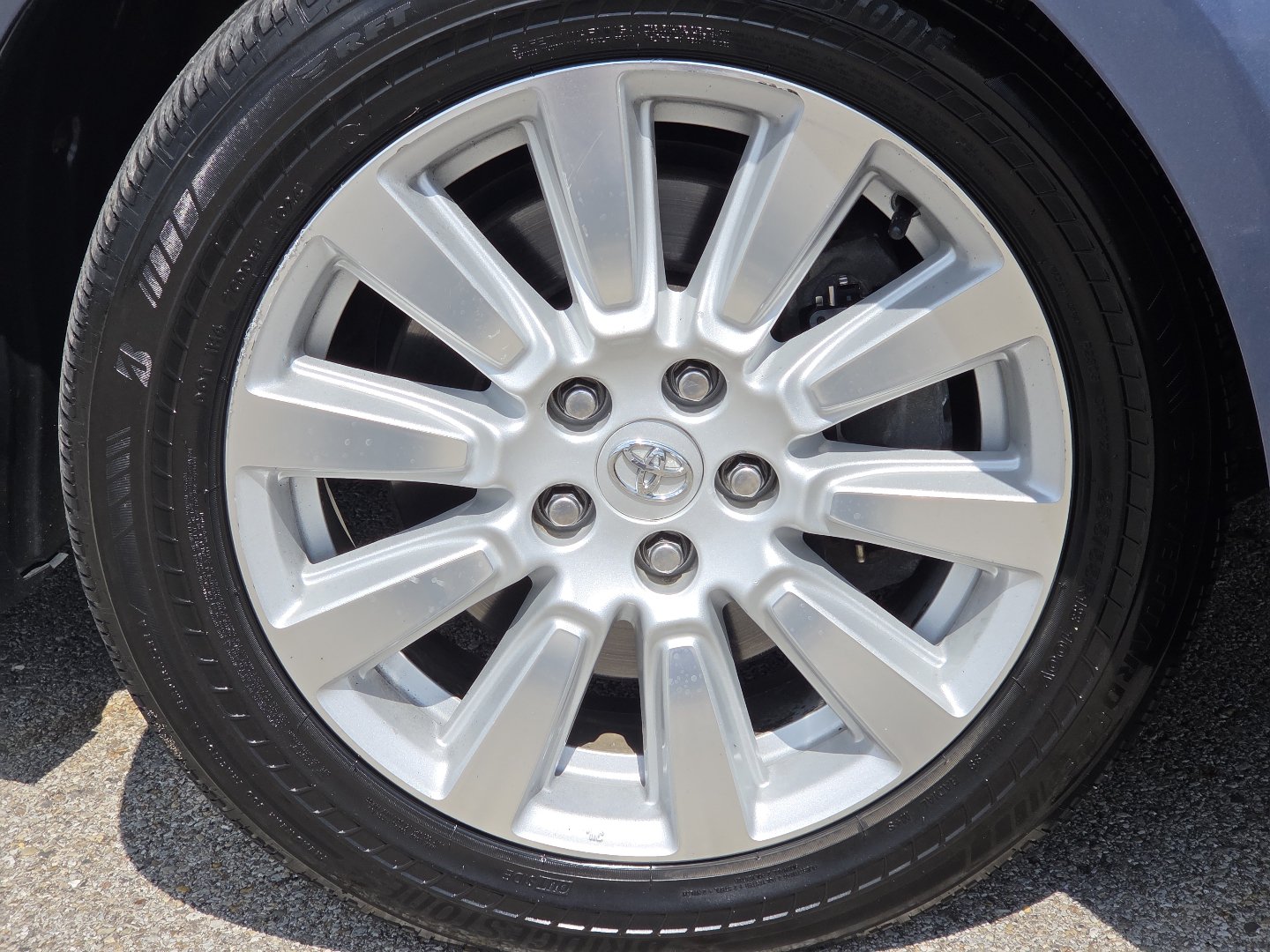 Used 2017 Toyota Sienna XLE Premium AWD/4WD image 11