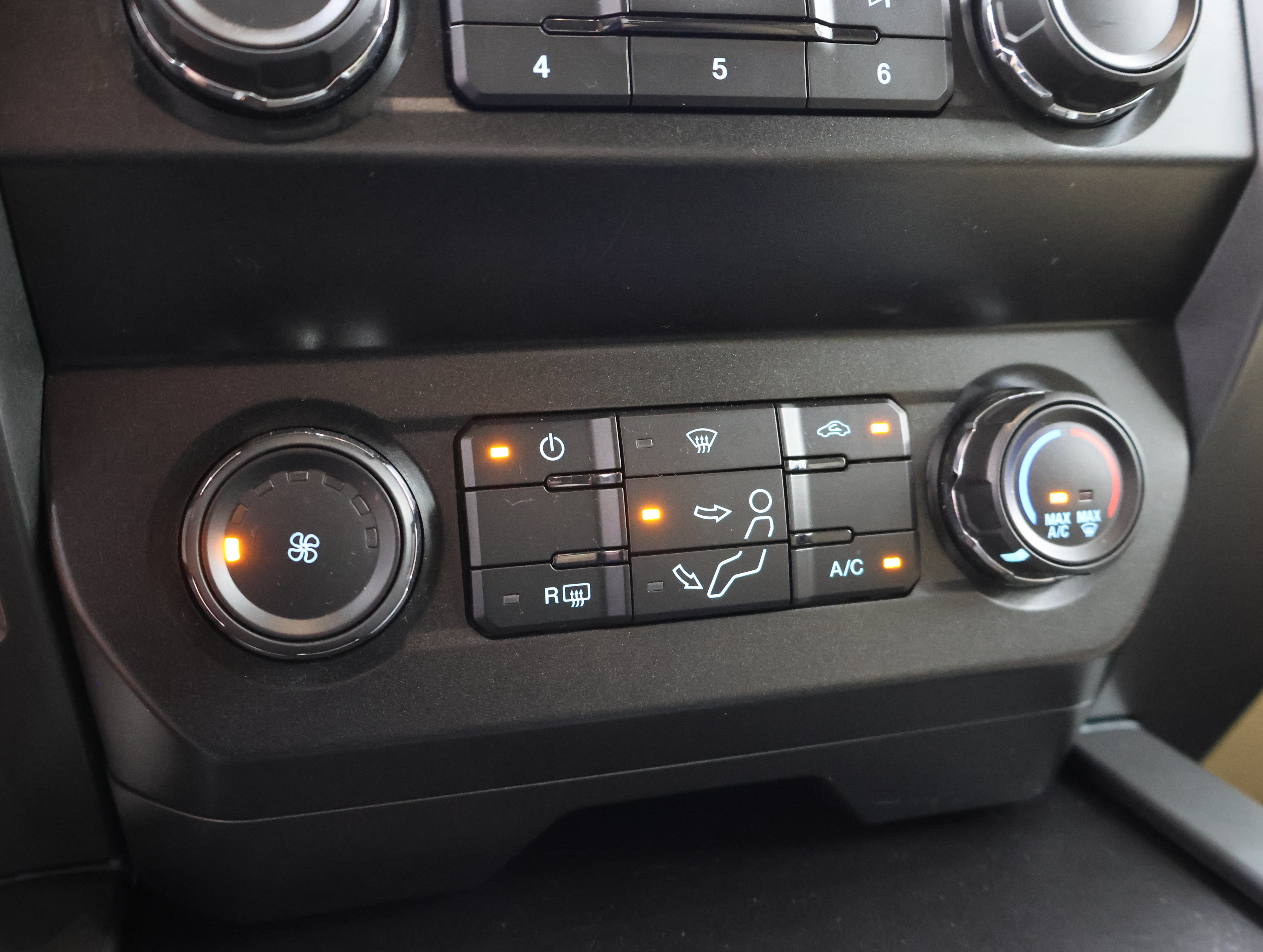 Used 2020 Ford F250 XLT w/ XLT Value Package AWD/4WD image 48