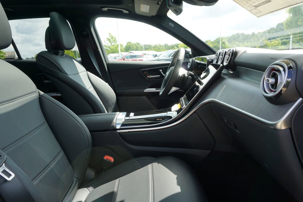 Certified 2025 Mercedes-Benz GLC 300 4MATIC image 61
