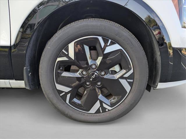 Used 2025 Kia Niro Wind FWD image 23