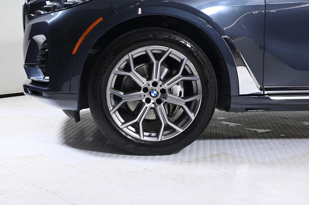 Used 2021 BMW X7 xDrive40i image 23