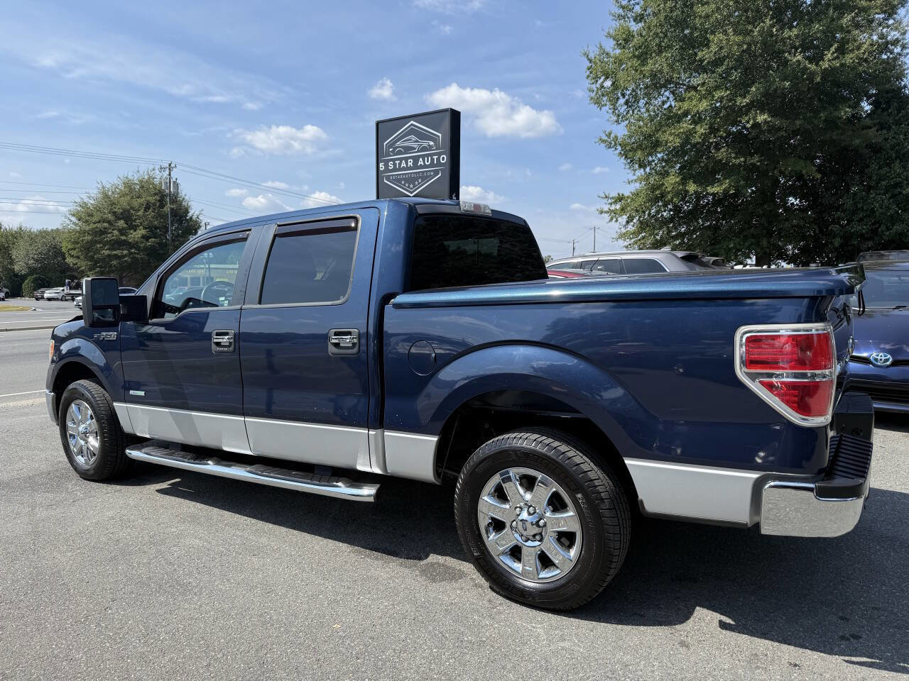 Used 2013 Ford F150 XLT w/ XLT Chrome Pkg image 6