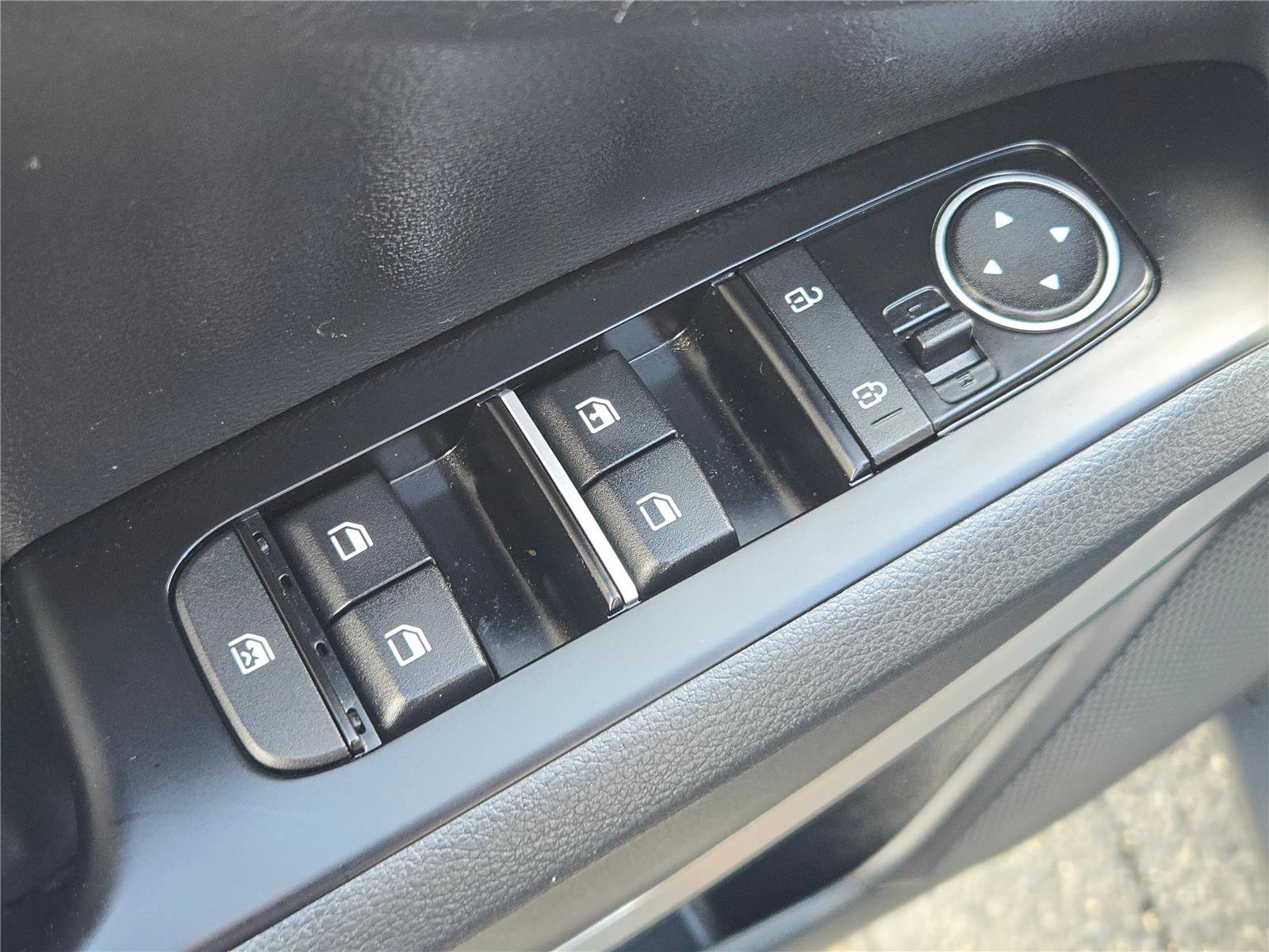 Used 2025 Kia Soul LX w/ LX Technology Package image 23