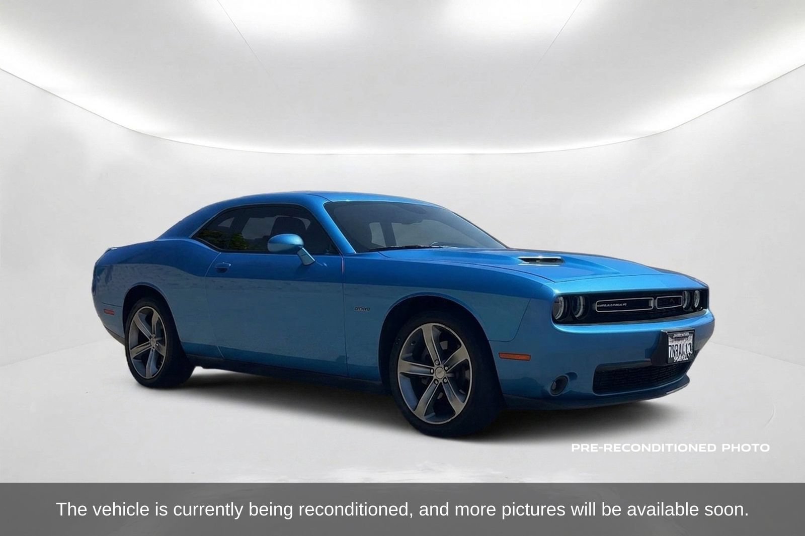 Used 2015 Dodge Challenger R/T w/ Quick Order Package 28B R/T RWD image 3