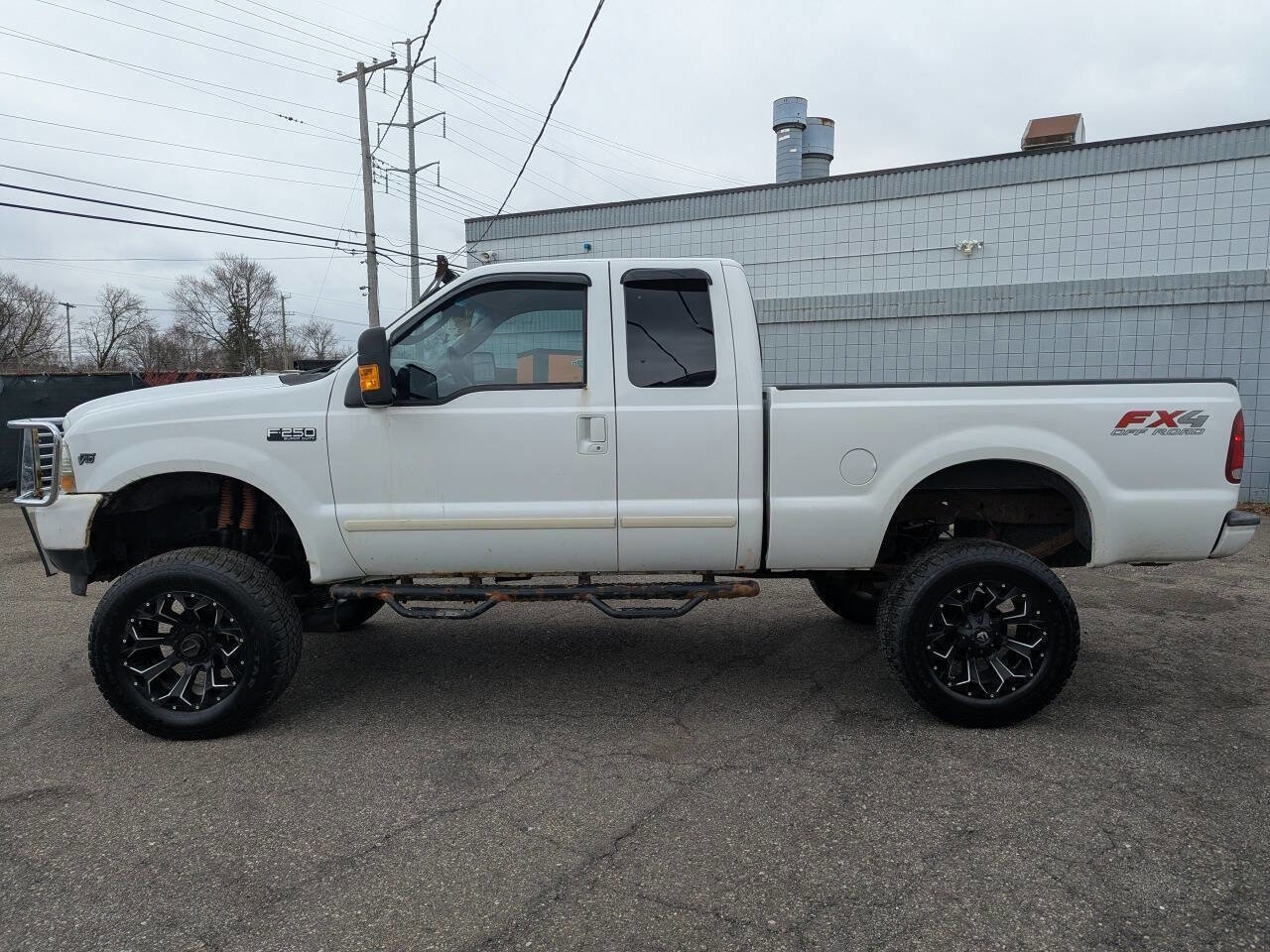 Used 2004 Ford F250 XLT image 4