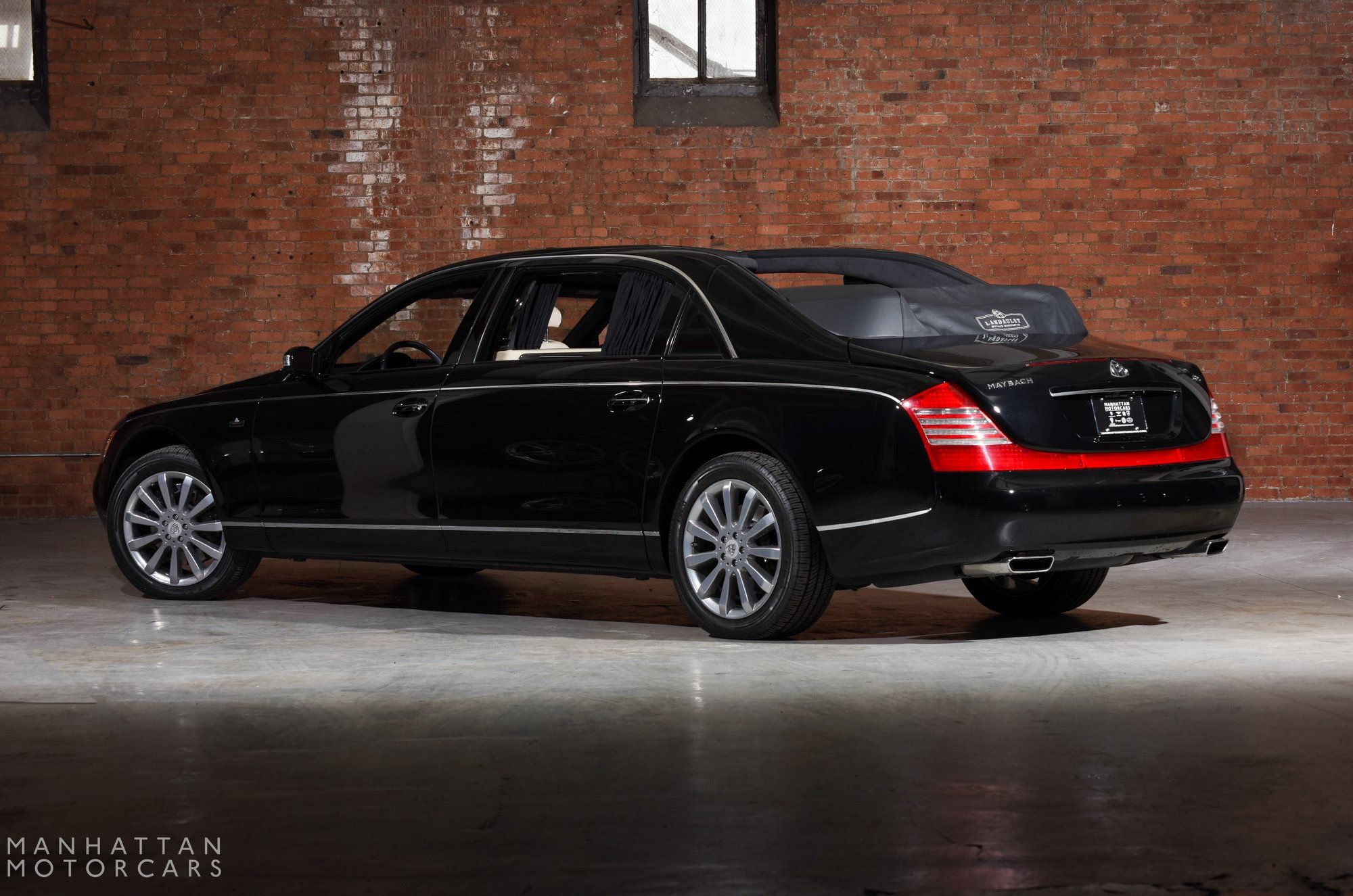 Used 2009 Maybach 62 S RWD image 3