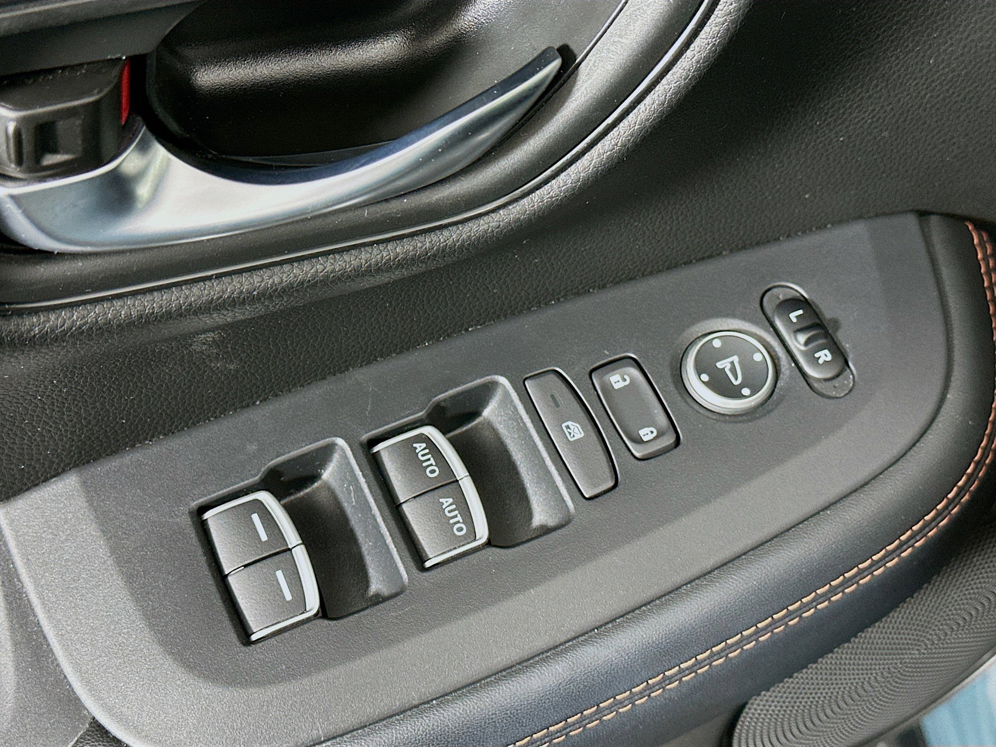 Used 2023 Honda HR-V Sport image 15