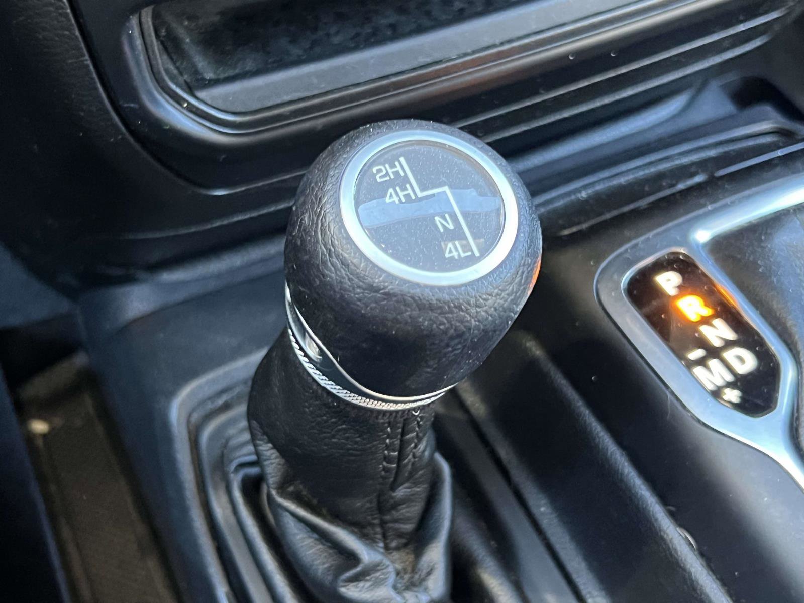 Used 2022 Jeep Gladiator Sport image 14