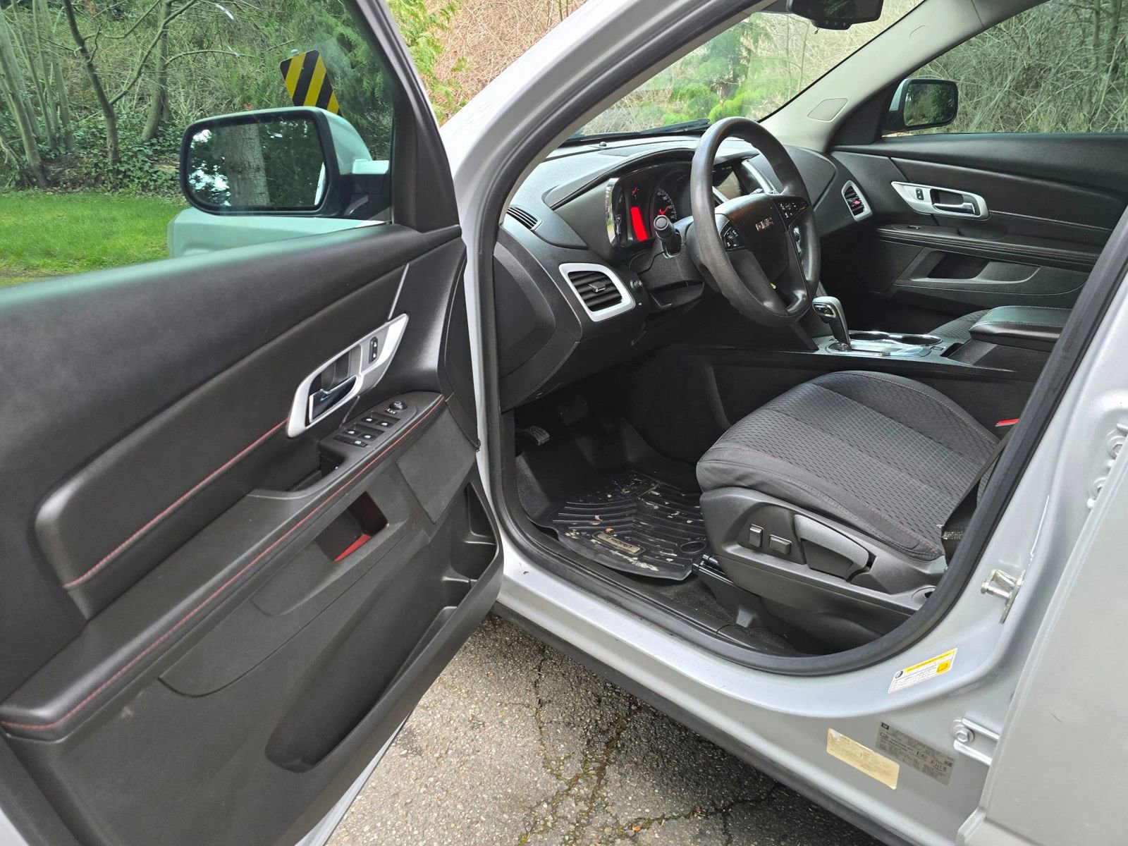 Used 2015 GMC Terrain SLE image 20