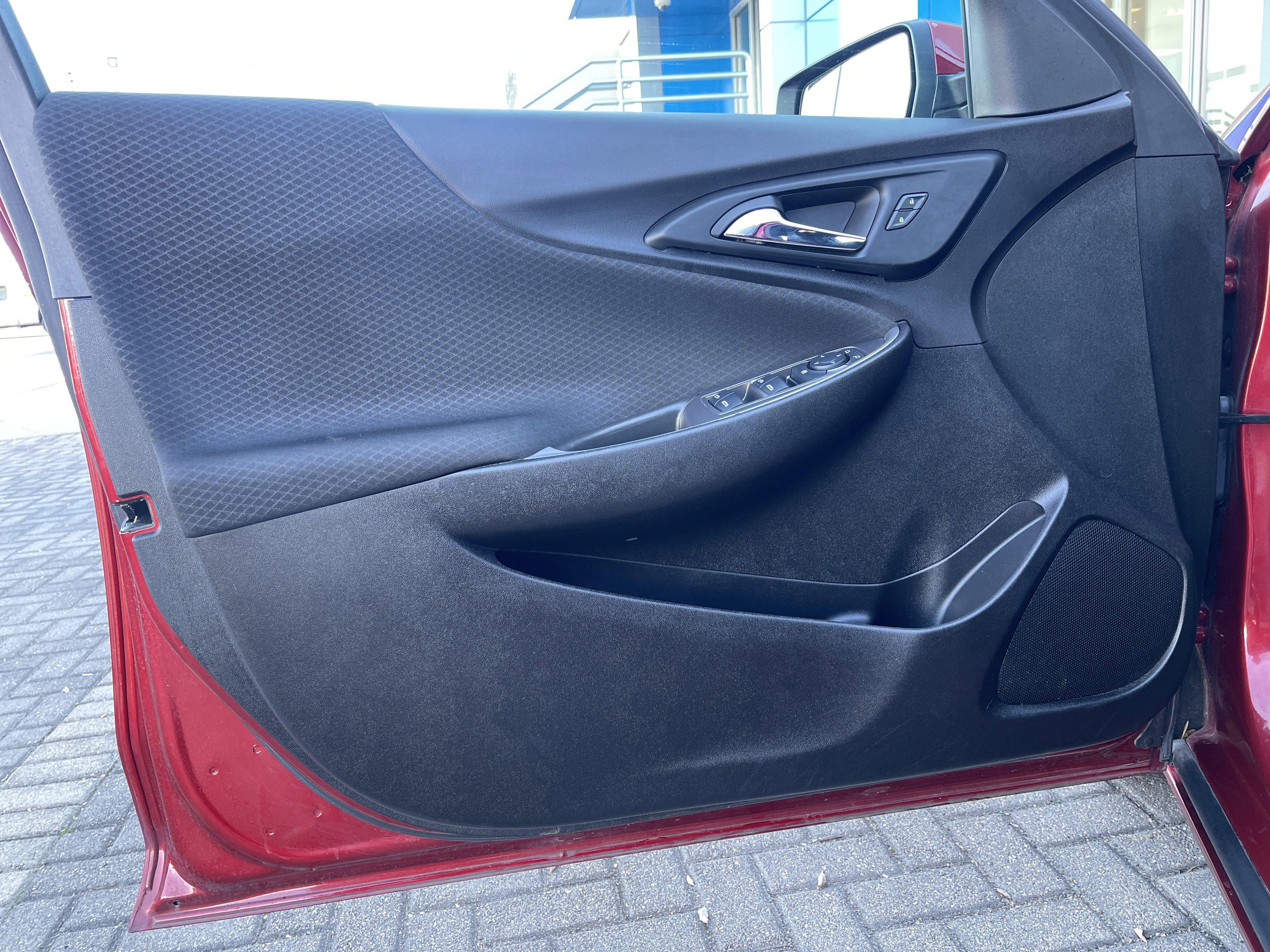 Used 2025 Chevrolet Malibu LT image 14