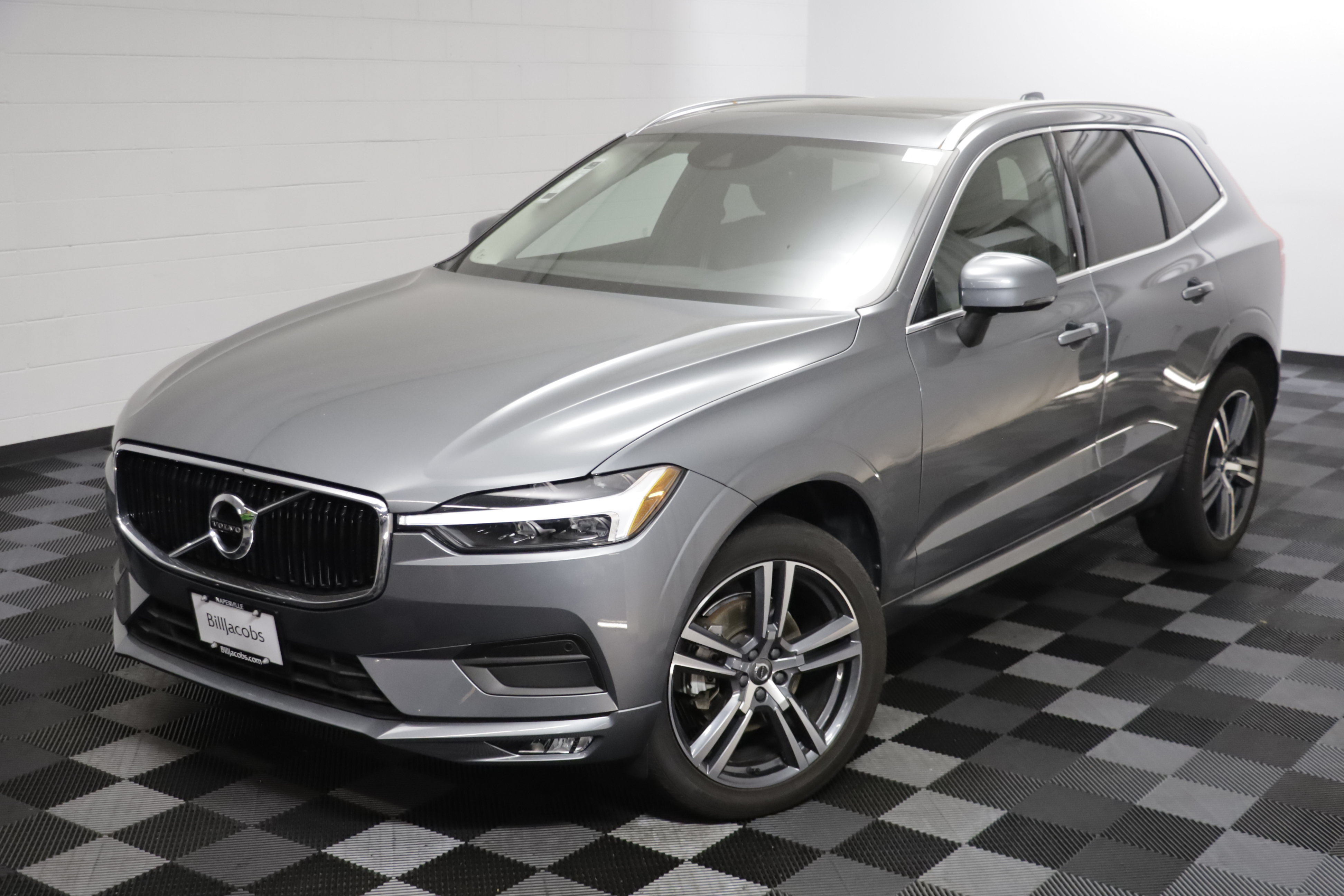 Used 2021 Volvo XC60 T5 Momentum w/ Premium Package AWD/4WD image 2