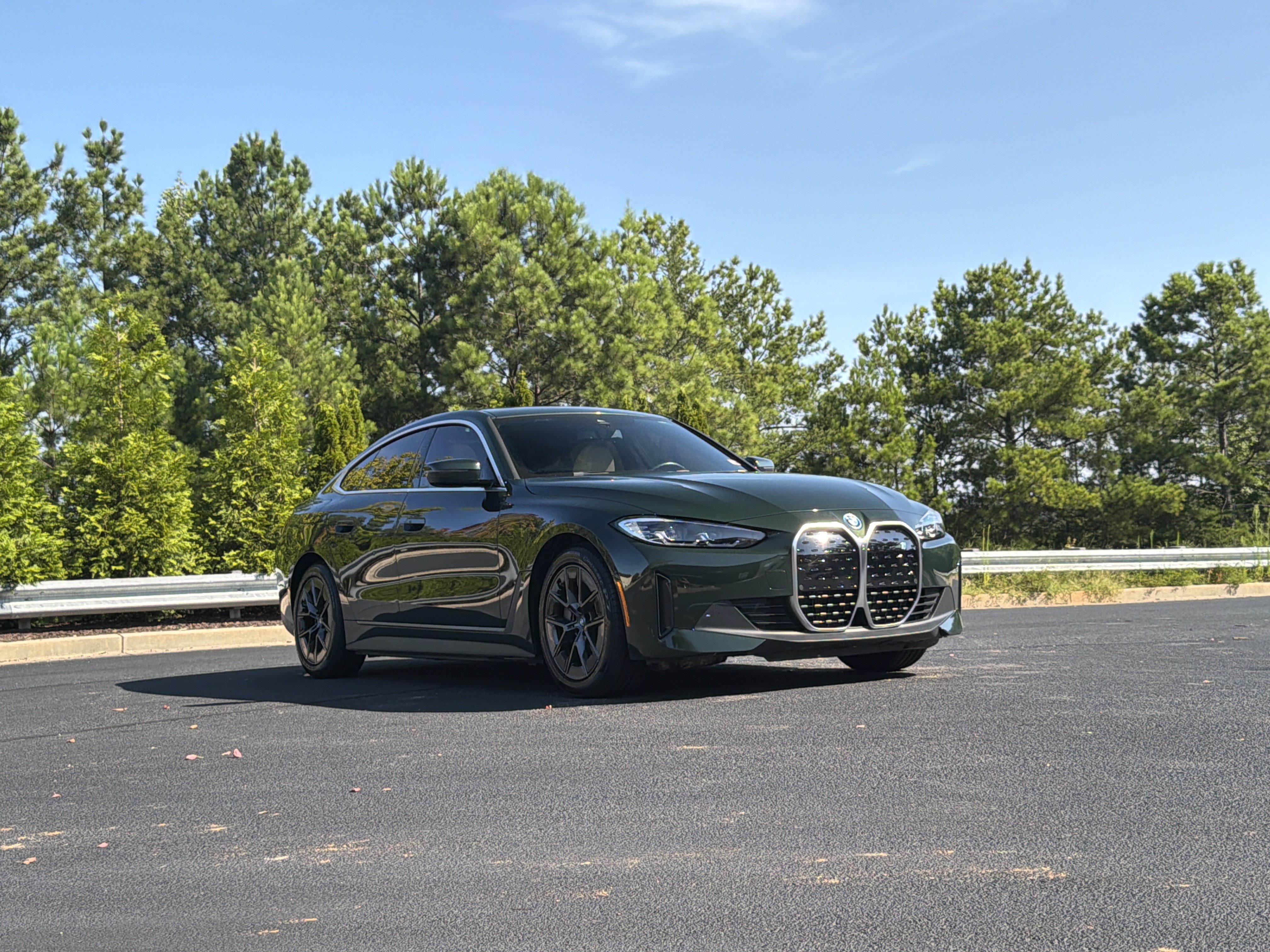 Used 2023 BMW i4 eDrive40 w/ Premium Package RWD image 34