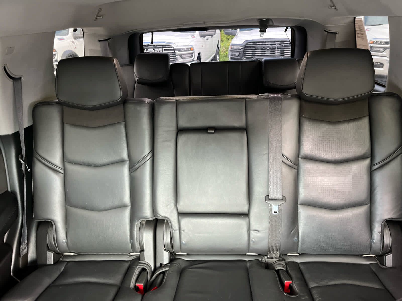 Used 2018 Cadillac Escalade 4WD image 19