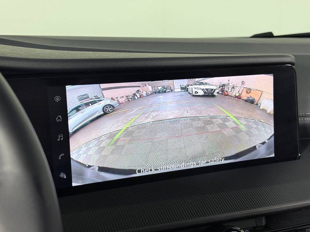 Certified 2025 Nissan Murano SV AWD/4WD image 14