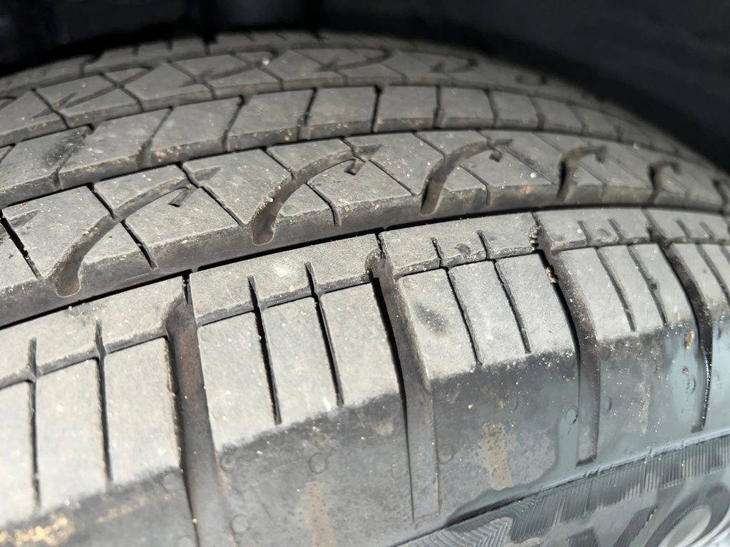 Certified 2025 Subaru Outback Limited image 31