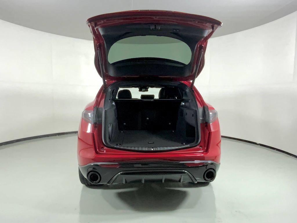 New 2026 Alfa Romeo Stelvio Sprint AWD/4WD image 9