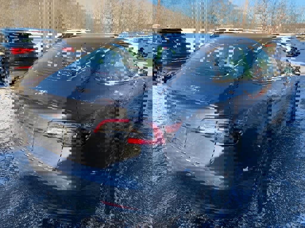 Used 2023 Tesla Model 3 Standard Range image 5