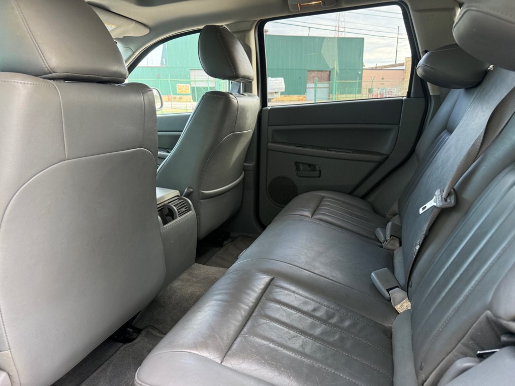 Used 2007 Jeep Grand Cherokee Laredo AWD/4WD image 12