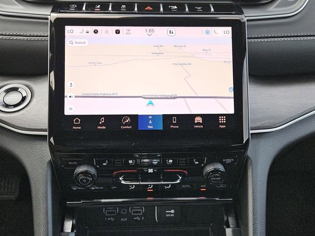 New 2025 Jeep Grand Cherokee Limited w/ Luxury Tech Group II image 13