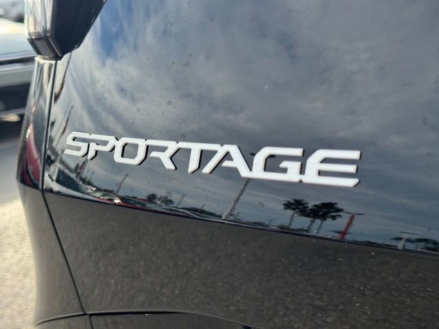 New 2026 Kia Sportage SX image 9