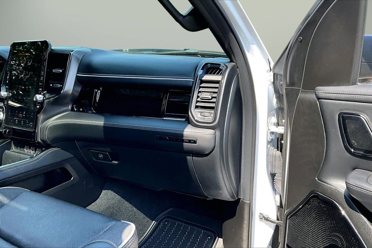 Used 2025 RAM 1500 Limited AWD/4WD image 21