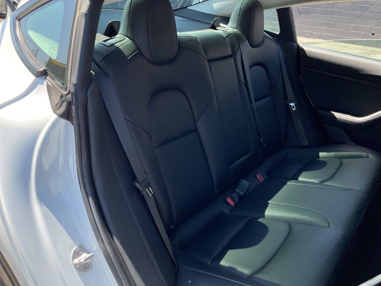 Used 2022 Tesla Model 3 Long Range AWD/4WD image 19