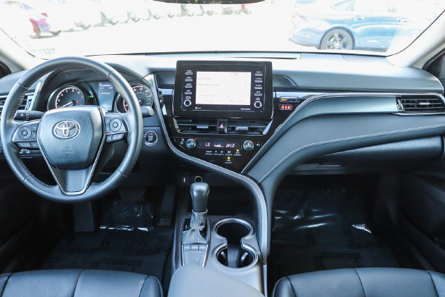 Used 2024 Toyota Camry SE w/ Convenience Package FWD image 13