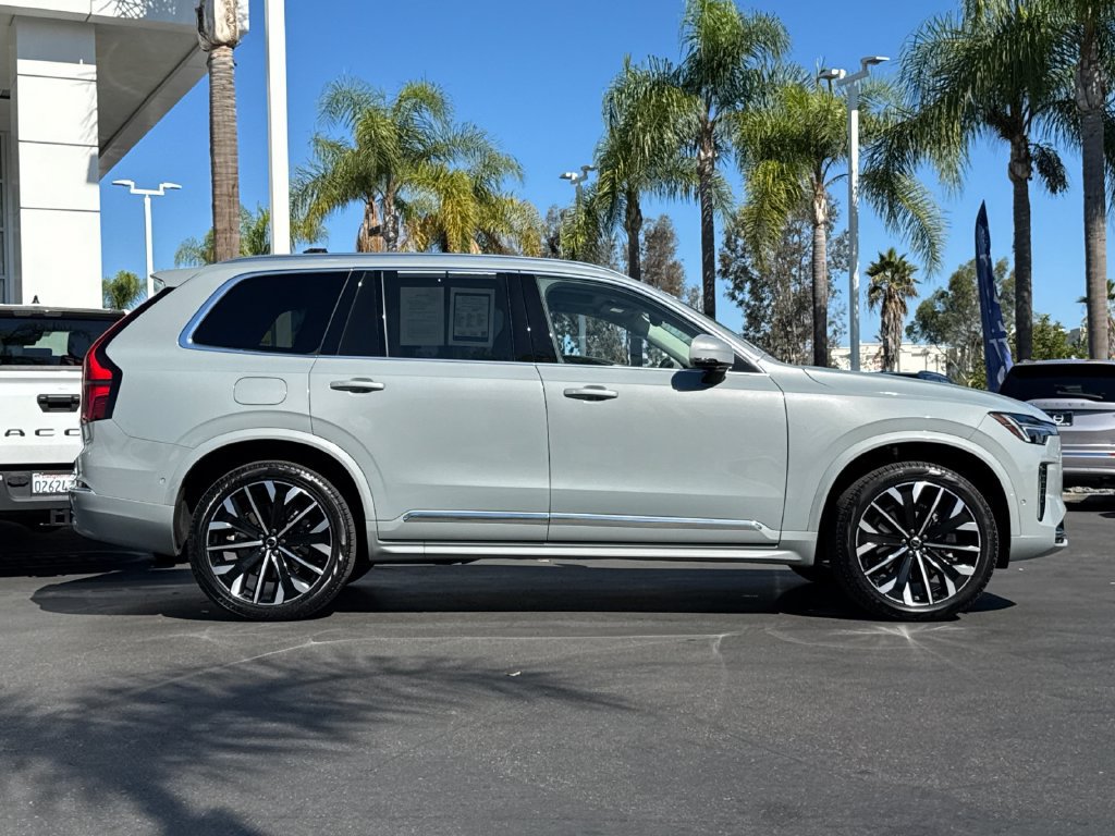 Certified 2026 Volvo XC90 B6 Plus AWD/4WD image 6