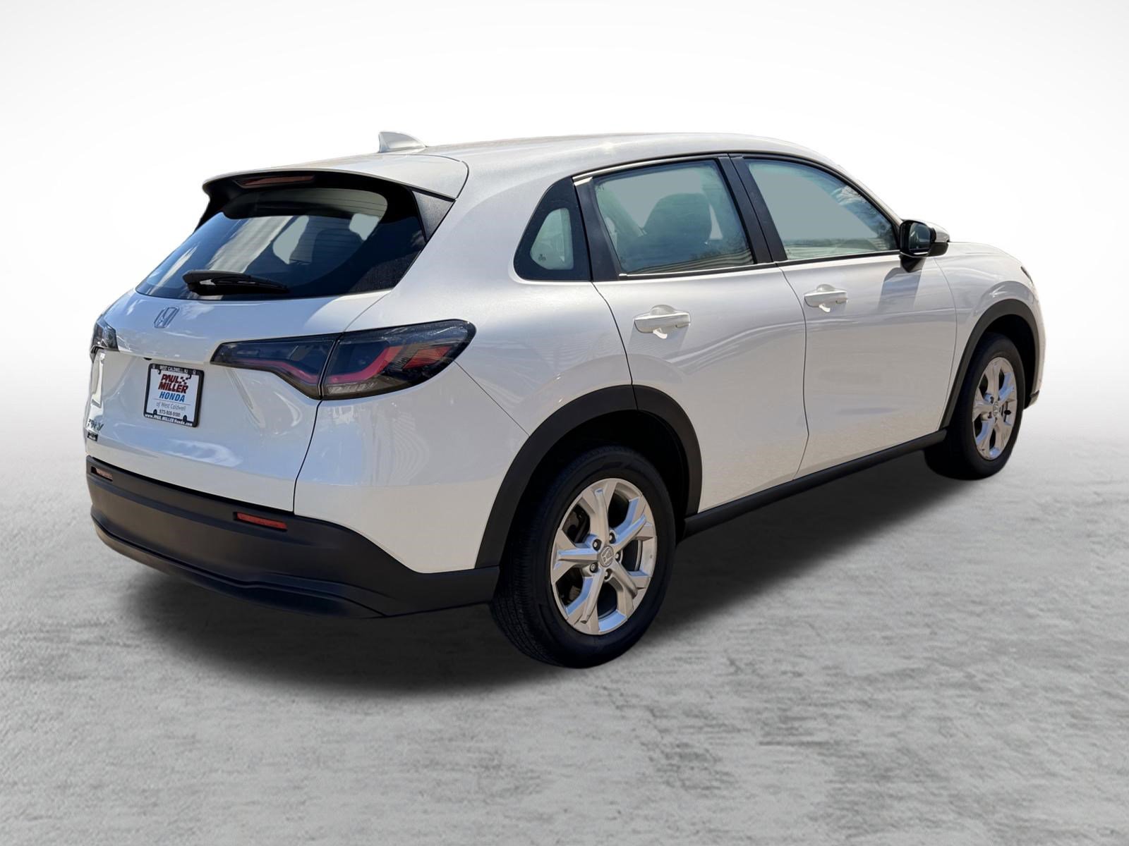 Certified 2024 Honda HR-V LX image 6