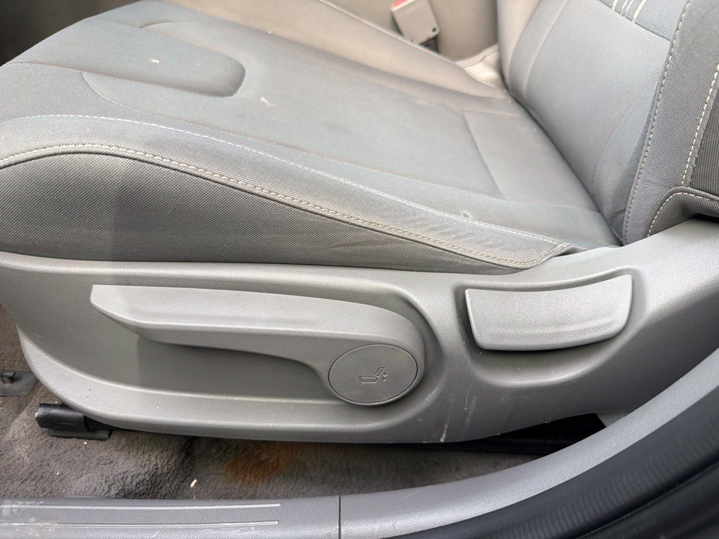Certified 2025 Hyundai Elantra Sport FWD image 7