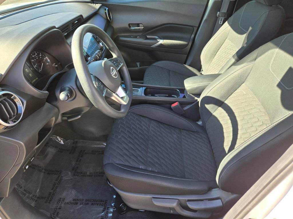 Certified 2023 Nissan Kicks SV FWD image 10