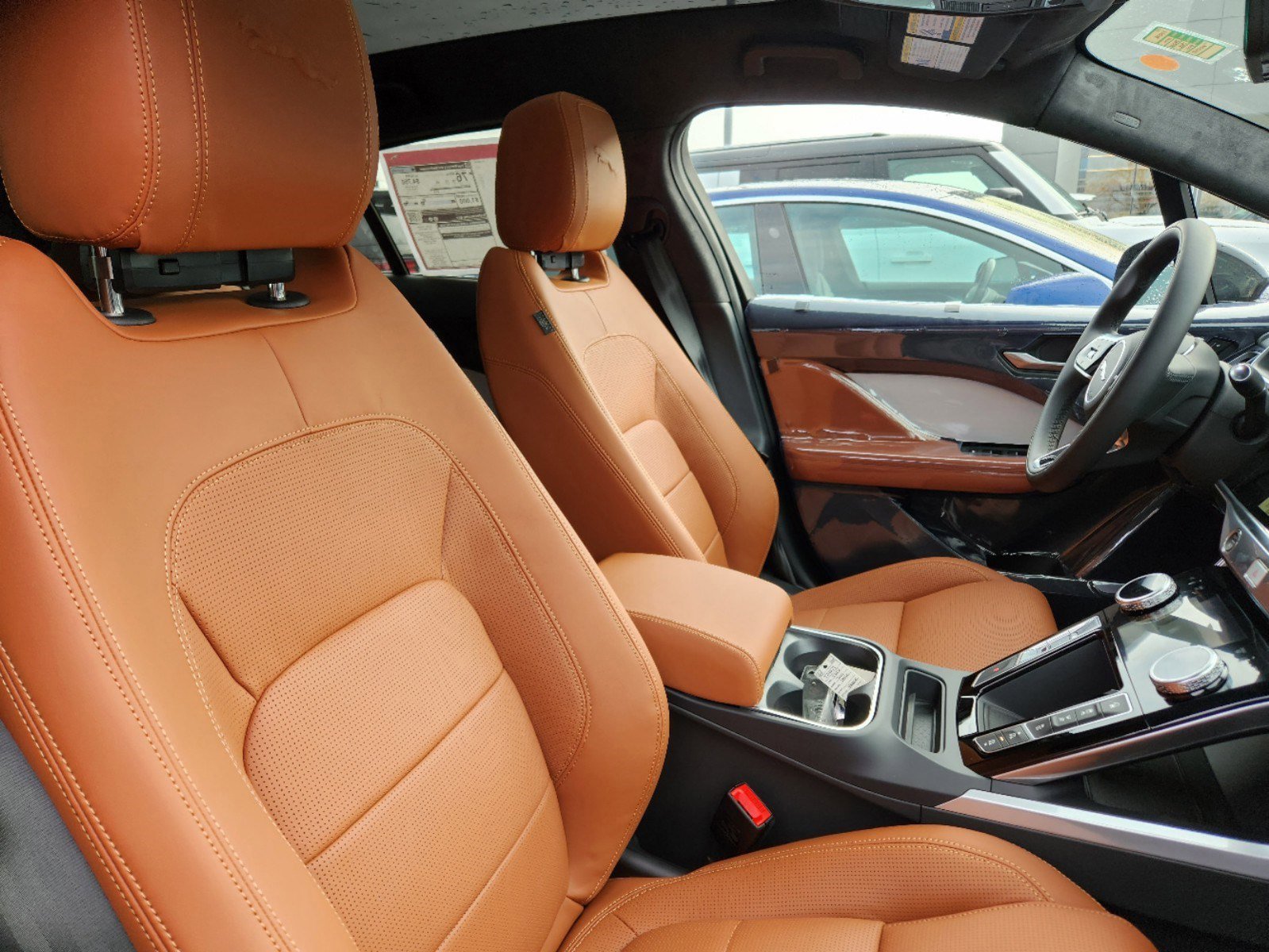 Used 2024 Jaguar I-PACE R-Dynamic HSE AWD/4WD image 10