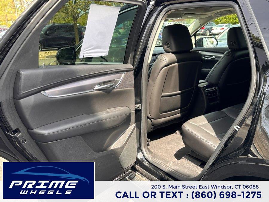 Used 2019 Cadillac XT5 Premium Luxury w/ Driver Assist Package AWD/4WD image 11