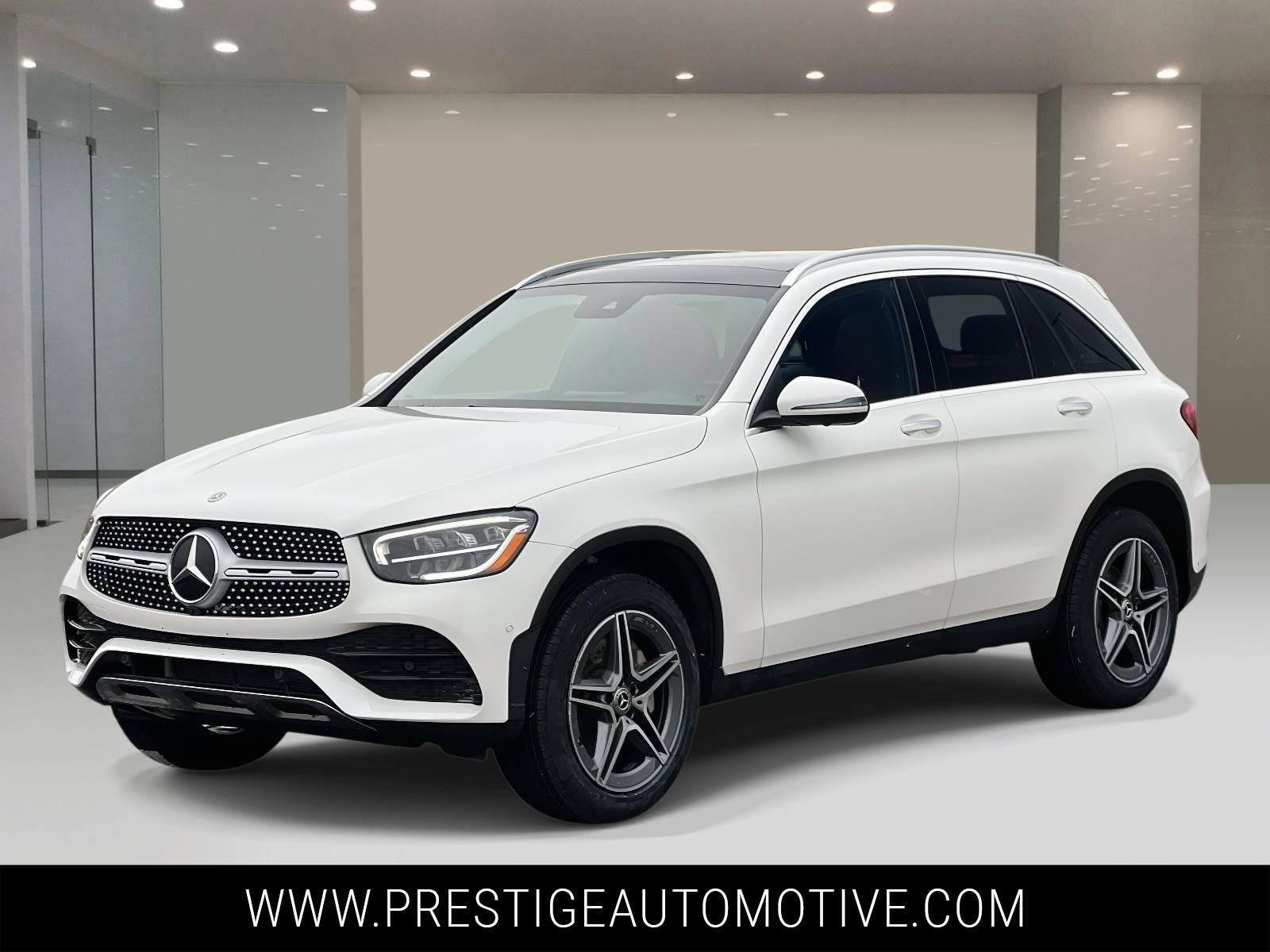 Used 2022 Mercedes-Benz GLC 300 4MATIC image 1