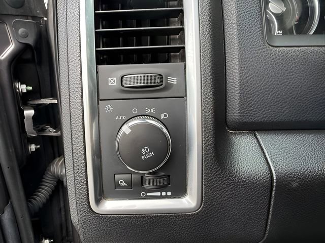 Used 2018 RAM 1500 Limited AWD/4WD image 35